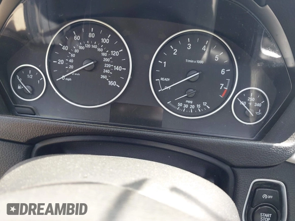 2018 BMW 3 Series 320i xDrive with VIN WBA8A3C5XJA505576, listed as a IAAI auction lot 42248730 with Not provided miles and . Bid and sale history available at DreamBid. Image 7.
