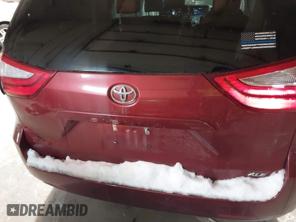 2018 Toyota Sienna XLE Auto Access Seat with VIN 5TDYZ3DC6JS920230, listed as a IAAI auction lot 41566438 with 186,213 mi miles. Bid and sale history available at carsss.com. Image 16.