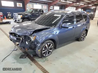 2007 Mitsubishi Outlander XLS with VIN JA4MT41X87Z019052, listed as a Copart auction lot 87622545 with 194,753 mi miles and Salvage Title. Bid and sale history available at carsss.com. Image 1.