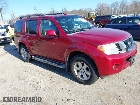 2008 Nissan Pathfinder S z VIN 5N1AR18B78C659222, wystawiony jako IAAI lot #41746178 z przebiegiem 113 532 mil mil oraz . Historia ofert i sprzedaży dostępna na DreamBid. Obrazek 1.