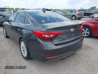2016 Hyundai Sonata SE with VIN 5NPE24AF8GH318956, listed as a IAAI auction lot 42066232 with 193,088 mi miles and . Bid and sale history available at DreamBid. Image 3.