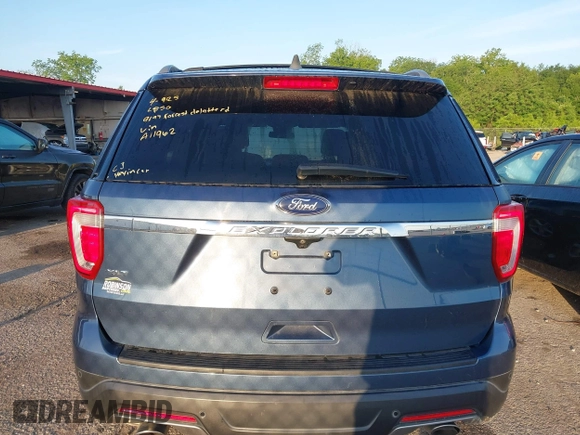 2018 Ford Explorer XLT z VIN 1FM5K7D85JGA11962, wystawiony jako IAAI lot #42049582 z przebiegiem 104 411 mil mil oraz . Historia ofert i sprzedaży dostępna na DreamBid. Obrazek 16.