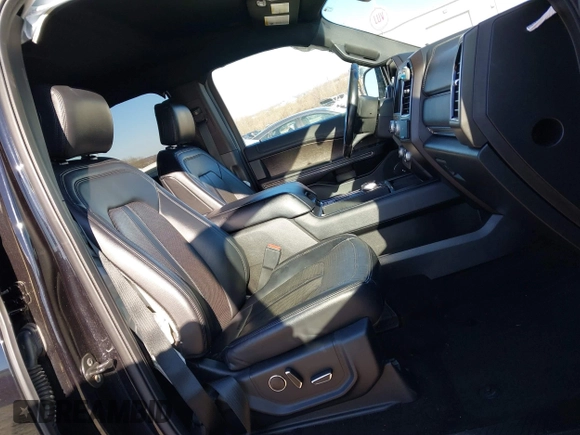 2019 Ford Expedition Limited with VIN 1FMJU1KT9KEA19444, listed as a IAAI auction lot 41892504 with 87,402 mi miles. Bid and sale history available at carsss.com. Image 5.