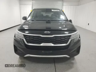 2021 Kia Seltos LX with VIN KNDEPCAA8M7230201, listed as a Copart auction lot 65200625 with 152,581 mi miles and Clean title. Bid and sale history available at DreamBid. Image 5.
