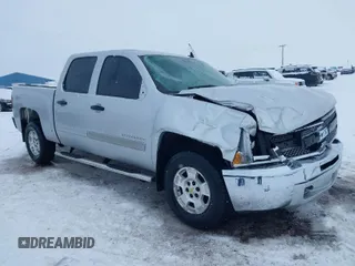2013 Chevrolet Silverado 1500 LT with VIN 3GCPKSE72DG164006, listed as a IAAI auction lot 41483800 with 126,105 mi miles. Bid and sale history available at carsss.com. Image 1.