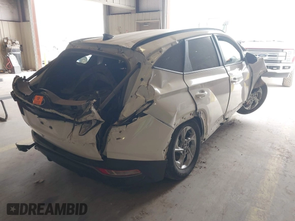 2024 Hyundai Tucson SEL with VIN 5NMJB3DE9RH316645, listed as a IAAI auction lot 41624789 with Not Provided miles and . Bid and sale history available at DreamBid. Image 4.