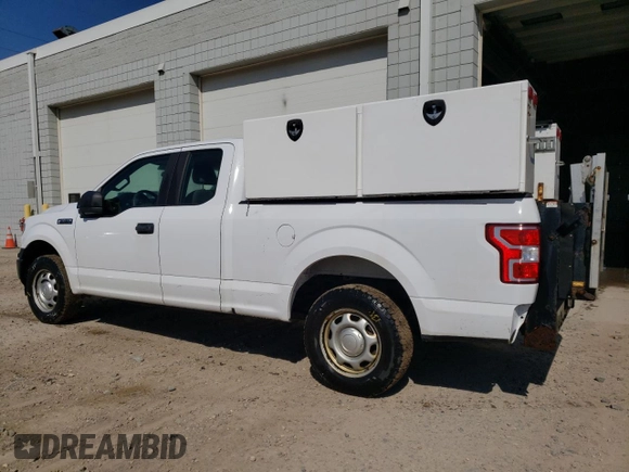 2018 Ford F-150 XL with VIN 1FTEX1C54JKE82041, listed as a Copart auction lot 50186185 with 117,085 mi miles and Clean Title. Bid and sale history available at carsss.com. Image 2.