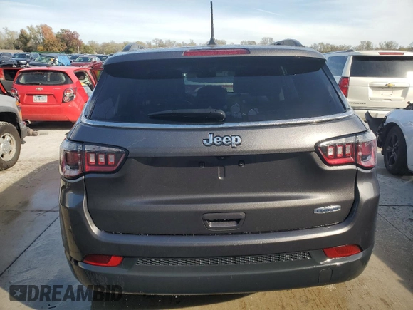 2022 Jeep Compass Altitude with VIN 3C4NJCBB3NT229852, listed as a Copart auction lot 78921104 with 49,618 mi miles and Salvage title. Bid and sale history available at DreamBid. Image 6.
