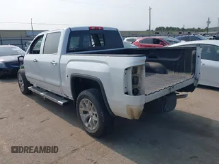 2018 GMC Sierra 1500 SLT z VIN 3GTU2NEC4JG608872, wystawiony jako IAAI lot #42299300 z przebiegiem 78 206 mil mil oraz . Historia ofert i sprzedaży dostępna na DreamBid. Obrazek 3.