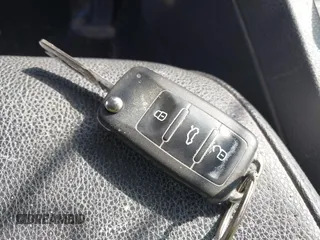 2011 Volkswagen Jetta SE с VIN 3VWDZ7AJ2BM327620, выставлен на аукционе IAAI как лот 42519312 с пробегом 216 071 миль миль и . История ставок и продаж доступна на DreamBid. Изображение 11.