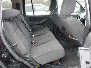 2010 Ford Explorer z VIN 1FMEU8DE5AUA85647, wystawiony jako IAAI lot #41534833 z przebiegiem 129 925 mil mil oraz . Historia ofert i sprzedaży dostępna na DreamBid. Obrazek 8.