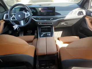 2024 BMW X5 xDrive40i z VIN 5UX23EU02R9T40376, wystawiony jako Copart lot #53941995 z przebiegiem 40 390 mil mil oraz Szkoda całkowita • Salvage title. Historia ofert i sprzedaży dostępna na DreamBid. Obrazek 8.