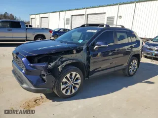 2021 Toyota RAV4 XLE Premium with VIN 2T3C1RFV2MW136939, listed as a Copart auction lot 42788305 with 73,543 mi miles and Clean Title. Bid and sale history available at carsss.com. Image 1.