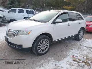 2011 Lincoln MKX with VIN 2LMDJ8JK0BBJ28172, listed as a IAAI auction lot 41083250 with 145,402 mi miles. Bid and sale history available at carsss.com. Image 2.