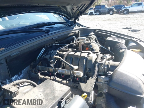 2023 Dodge Durango R/T Plus z VIN 1C4SDHCTXPC553247, wystawiony jako IAAI lot #41777693 z przebiegiem 57 760 mil mil oraz . Historia ofert i sprzedaży dostępna na DreamBid. Obrazek 10.