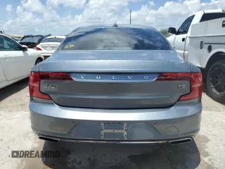 2019 Volvo S90 Momentum с VIN LVY102AKXKP082404, выставлен на аукционе Copart как лот 51883283 с пробегом 89 108 миль миль и . История ставок и продаж доступна на DreamBid. Изображение 6.