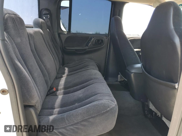 2000 Dodge Dakota Sport with VIN 1B7GG2AN8YS598547, listed as a Copart auction lot 54520985 with 244,605 mi miles and Salvage Title. Bid and sale history available at carsss.com. Image 10.
