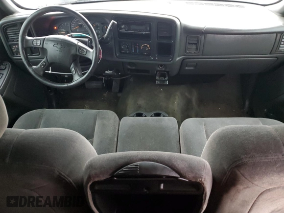 2005 Chevrolet Silverado 1500 LS with VIN 2GCEC19TX51207426, listed as a Copart auction lot 44393255 with 259,005 mi miles and Salvage Title. Bid and sale history available at DreamBid. Image 8.