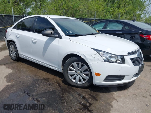 2014 Chevrolet Cruze LS with VIN 1G1PA5SH5E7218650, listed as a IAAI auction lot 42093764 with 189,813 mi miles and . Bid and sale history available at DreamBid. Image 1.