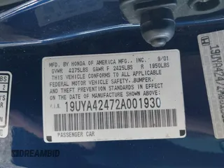 2002 Acura CL with VIN 19UYA42472A001930, listed as a IAAI auction lot 42008990 with 180,327 mi miles. Bid and sale history available at carsss.com. Image 9.