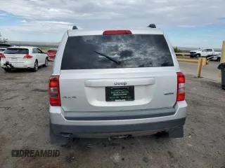 2011 Jeep Patriot Latitude with VIN 1J4NF1GB9BD125330, listed as a Copart auction lot 68520704 with Not Provided miles and Salvage Title. Bid and sale history available at DreamBid. Image 6.