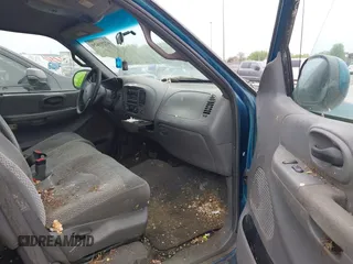 2000 Ford F-150 XL с VIN 2FTRX18LXYCA73744, выставлен на аукционе IAAI как лот 42291629 с пробегом Не указан миль и . История ставок и продаж доступна на DreamBid. Изображение 5.