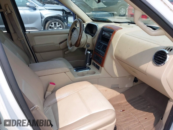 2006 Ford Explorer Eddie Bauer with VIN 1FMEU74E16UB33744, listed as a IAAI auction lot 42387031 with 186,674 mi miles and . Bid and sale history available at DreamBid. Image 5.