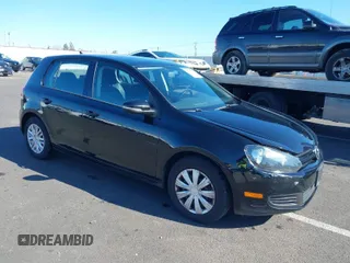 2013 Volkswagen Golf w/Conv & Sunroof z VIN WVWDB7AJ2DW130036, wystawiony jako IAAI lot #41675051 z przebiegiem 100 340 mil mil oraz . Historia ofert i sprzedaży dostępna na DreamBid. Obrazek 1.