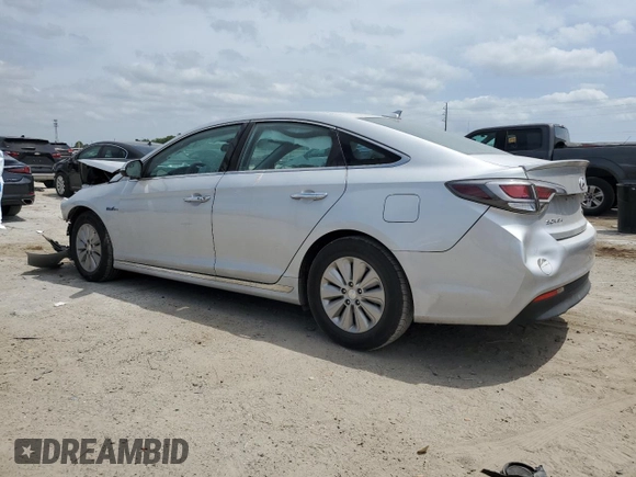 2016 Hyundai Sonata SE with VIN KMHE24L12GA036400, listed as a Copart auction lot 53820465 with 119,869 mi miles and Non Repairable. Bid and sale history available at DreamBid. Image 2.