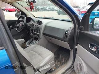 2004 Saturn VUE V6 with VIN 5GZCZ53414S820661, listed as a IAAI auction lot 42023074 with 176,339 mi miles. Bid and sale history available at carsss.com. Image 5.