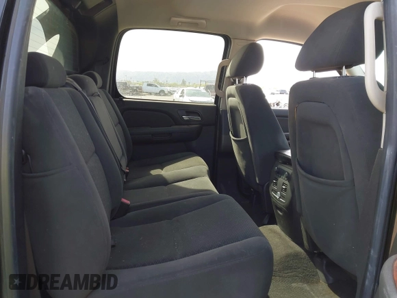 2007 Chevrolet Avalanche LTZ with VIN 3GNFK12317G113566, listed as a IAAI auction lot 41939386 with 297,959 mi miles and . Bid and sale history available at DreamBid. Image 8.
