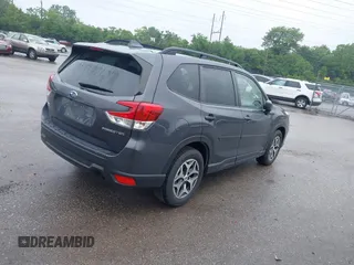 2021 Subaru Forester Premium with VIN JF2SKAFC7MH512678, listed as a IAAI auction lot 42375806 with 33,072 mi miles and . Bid and sale history available at DreamBid. Image 4.
