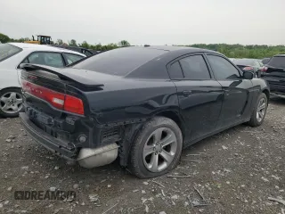 2013 Dodge Charger SXT z VIN 2C3CDXHG6DH525694, wystawiony jako Copart lot #54911495 z przebiegiem 189 992 mil mil oraz Szkoda całkowita • Salvage title. Historia ofert i sprzedaży dostępna na DreamBid. Obrazek 3.