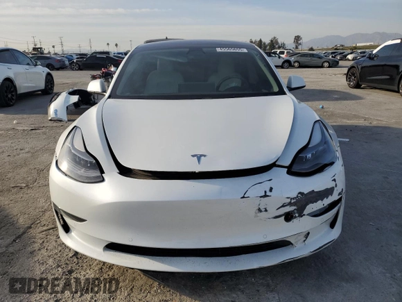 2022 Tesla Model 3 z VIN 5YJ3E1EA5NF360119, wystawiony jako Copart lot #45565655 z przebiegiem 78 088 mil mil oraz Szkoda całkowita • Salvage title. Historia ofert i sprzedaży dostępna na DreamBid. Obrazek 5.