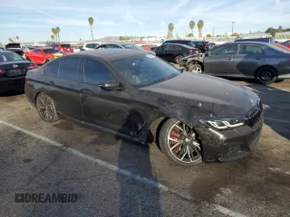 2023 BMW 5 Series 540i z VIN WBA53BJ0XPWX85901, wystawiony jako Copart lot #85325094 z przebiegiem 58 372 mil mil oraz Szkoda całkowita • Salvage title. Historia ofert i sprzedaży dostępna na DreamBid. Obrazek 4.