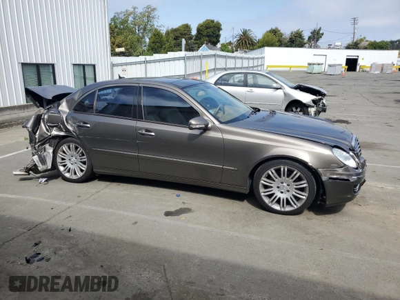 2008 Mercedes-Benz E 350 Luxury z VIN WDBUF56X88B203203, wystawiony jako Copart lot #55388255 z przebiegiem 173 706 mil mil oraz Szkoda całkowita • Salvage title. Historia ofert i sprzedaży dostępna na DreamBid. Obrazek 4.