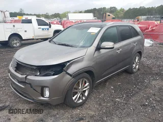 2014 Kia Sorento SX with VIN 5XYKW4A75EG440789, listed as a IAAI auction lot 41937425 with 103,104 mi miles. Bid and sale history available at carsss.com. Image 18.