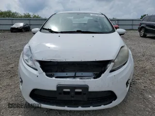 2013 Ford Fiesta S z VIN 3FADP4AJ5DM140467, wystawiony jako Copart lot #54718675 z przebiegiem 135 949 mil mil oraz Szkoda całkowita • Salvage title. Historia ofert i sprzedaży dostępna na DreamBid. Obrazek 5.