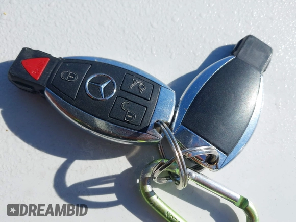 2004 Mercedes-Benz CLK 320 z VIN WDBTK65G34T016762, wystawiony jako IAAI lot #41430662 z przebiegiem Nie podano mil oraz . Historia ofert i sprzedaży dostępna na DreamBid. Obrazek 11.