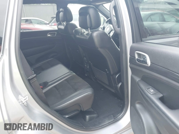 2019 Jeep Grand Cherokee Laredo E с VIN 1C4RJFAG3KC674406, выставлен на аукционе IAAI как лот 42389320 с пробегом 92 368 миль миль и . История ставок и продаж доступна на DreamBid. Изображение 8.