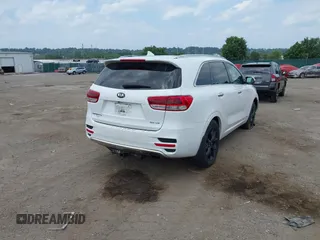 2018 Kia Sorento SX Limited with VIN 5XYPKDA55JG429852, listed as a IAAI auction lot 42823592 with 84,317 mi miles and . Bid and sale history available at DreamBid. Image 4.