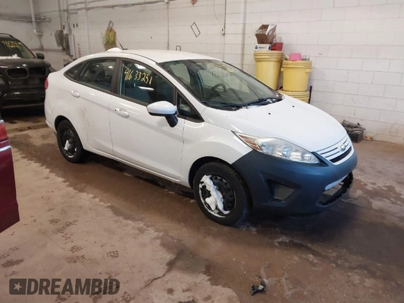 2012 Ford Fiesta S with VIN 3FADP4AJ9CM140647, listed as a IAAI auction lot 41633251 with 117,309 mi miles. Bid and sale history available at carsss.com. Image 1.