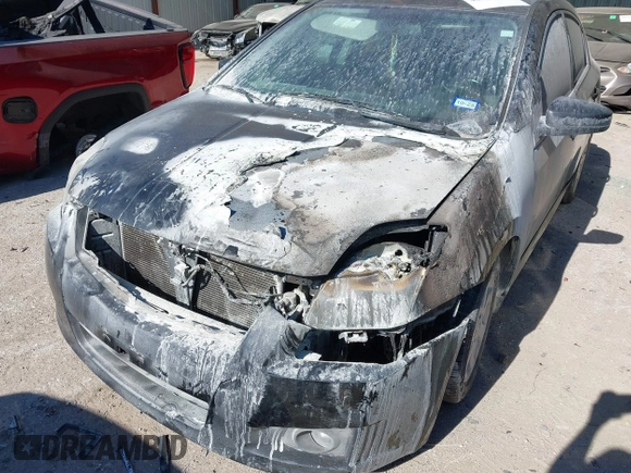 2011 Nissan Sentra SR with VIN 3N1AB6AP6BL706878, listed as a IAAI auction lot 40982931 with Not Provided miles and . Bid and sale history available at DreamBid. Image 6.