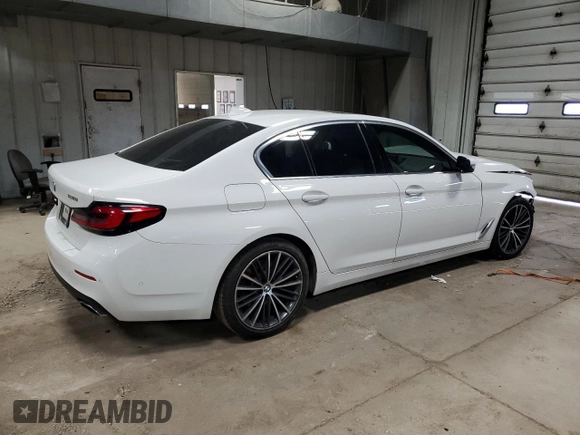 2022 BMW 5 Series 530i xDrive with VIN WBA13BJ04NWX53277, listed as a Copart auction lot 52606425 with 54,944 mi miles and Salvage Title. Bid and sale history available at DreamBid. Image 3.