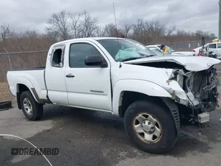 2010 Toyota Tacoma PreRunner with VIN 5TETU4GN1AZ732116, listed as a IAAI auction lot 41490628 with 154,838 mi miles and . Bid and sale history available at DreamBid. Image 13.