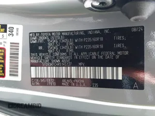2024 Toyota Sienna XSE z VIN 5TDXSKFC4RS145137, wystawiony jako IAAI lot #41750659 z przebiegiem 17 606 mil mil oraz . Historia ofert i sprzedaży dostępna na DreamBid. Obrazek 9.