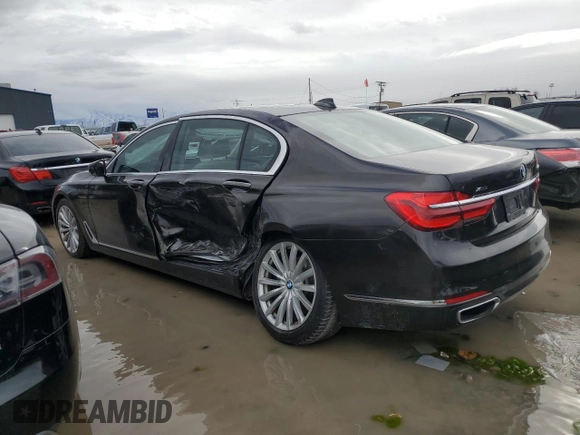 2017 BMW 7 Series 740i xDrive with VIN WBA7E4C3XHGV23345, listed as a Copart auction lot 40793704 with 71,046 mi miles. Bid and sale history available at carsss.com. Image 2.