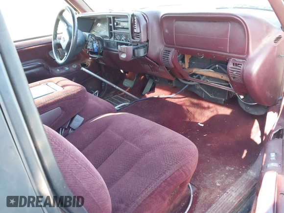 1998 Chevrolet Silverado 1500 with VIN 2GCEC19R6W1166234, listed as a IAAI auction lot 41652190 with 287,103 mi miles and . Bid and sale history available at DreamBid. Image 5.