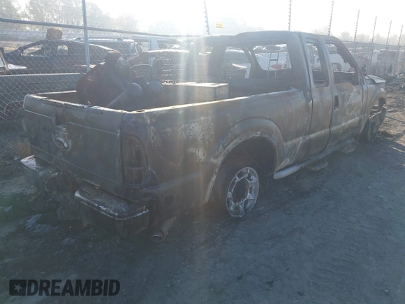 2015 Ford F-250 XLT with VIN 1FT7X2B61FEB11921, listed as a IAAI auction lot 40800033 with Not provided miles and . Bid and sale history available at DreamBid. Image 4.