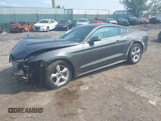 2016 Ford Mustang V6 z VIN 1FA6P8AM7G5320991, wystawiony jako IAAI lot #42405138 z przebiegiem Nie podano mil oraz . Historia ofert i sprzedaży dostępna na DreamBid. Obrazek 2.